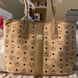 Brand new mcm tote with dust bag